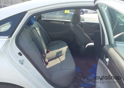 2012 Hyundai Sonata Hybrid z USA, uszkodzony, nr VIN KMHEC4A42CA037678